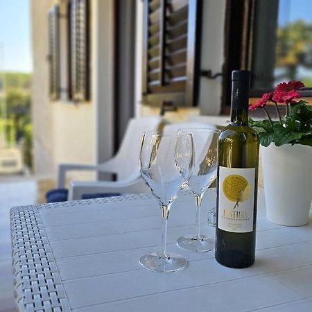 Apartment Jole - A4 -Two Bedrooms - Close To The City Center Poreč Extérieur photo