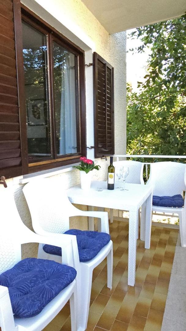 Apartment Jole - A4 -Two Bedrooms - Close To The City Center Poreč Extérieur photo